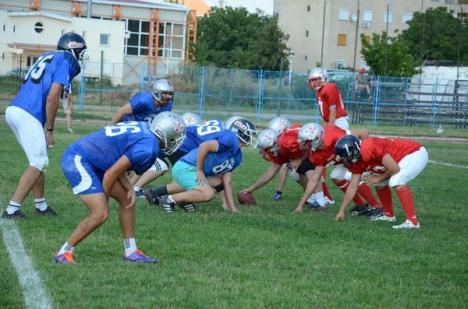 Şut şi... touchdown! După ani în şir de derivă, fotbalul american reînvie în Oradea la iniţiativa unor tineri ambiţioşi